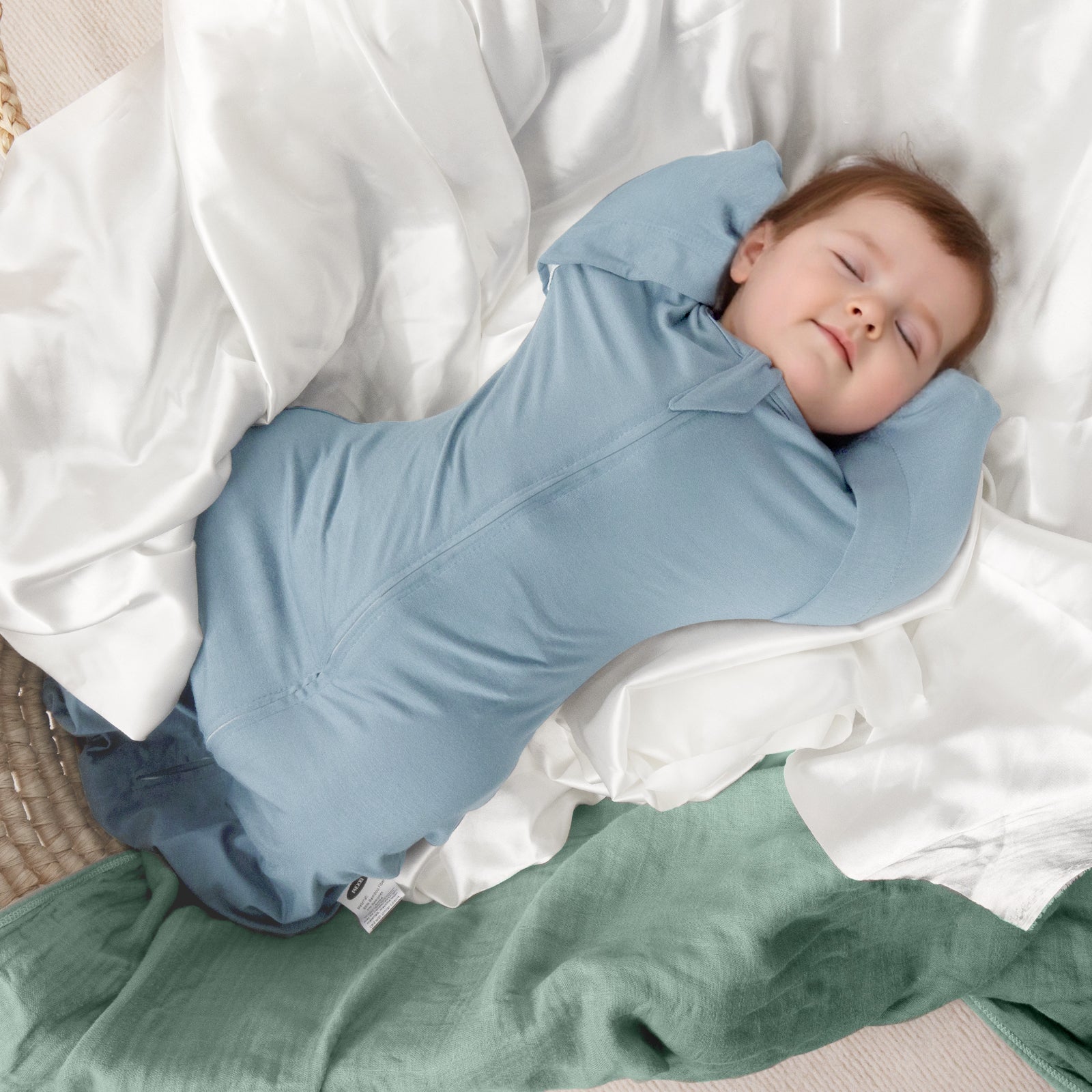 Bamboo Swaddle Bag in Pigeon Blue+Baby Blue, 0.5 TOG