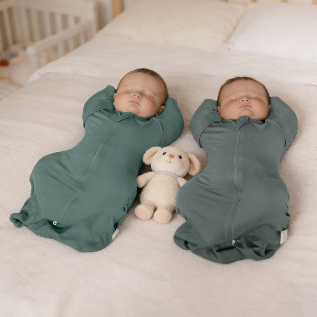 Bamboo Swaddle Bag in Graphite Grey+Hunter Green, 0.5 TOG